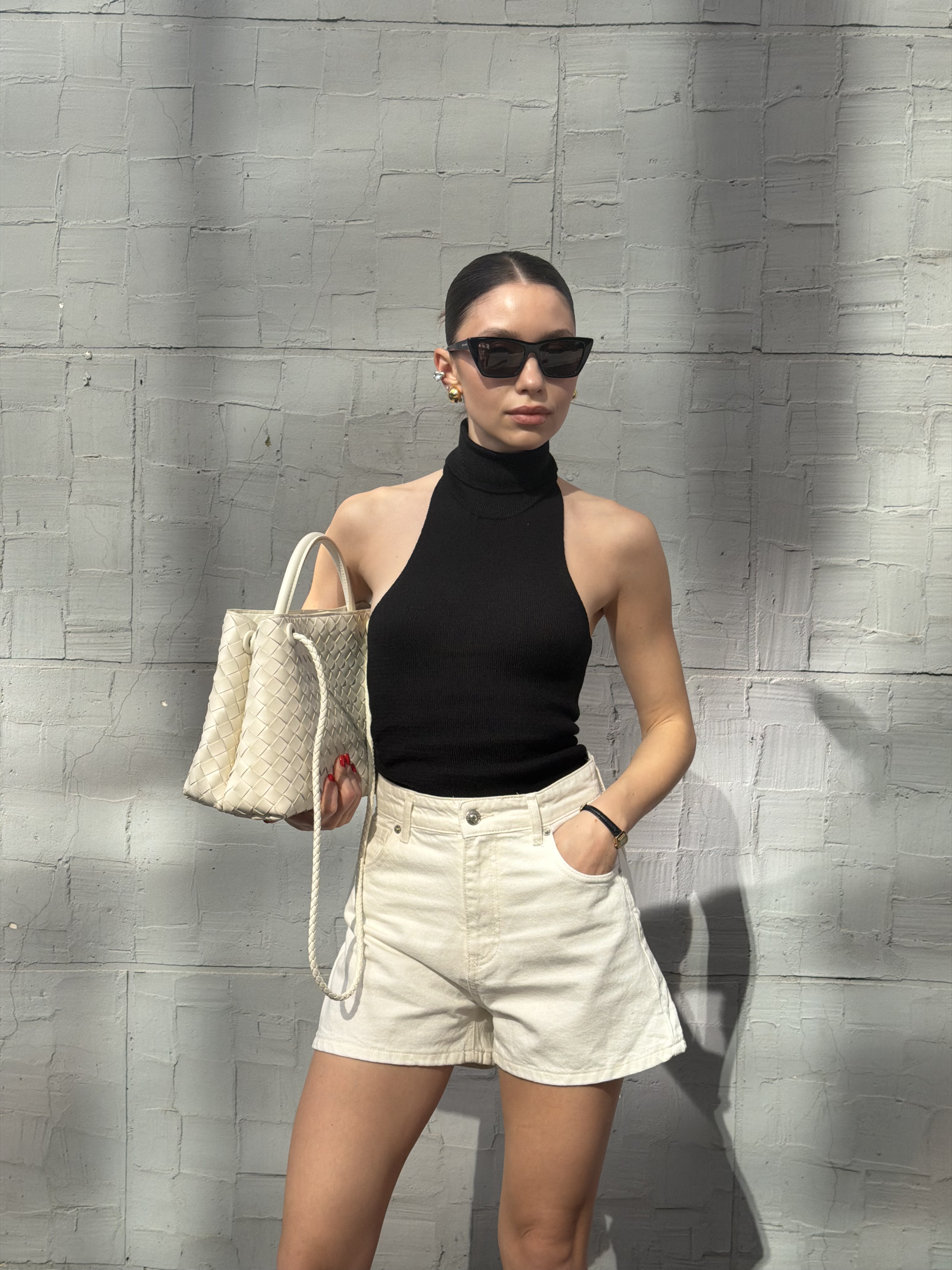 PA-2102-BLACK · LOOK 01