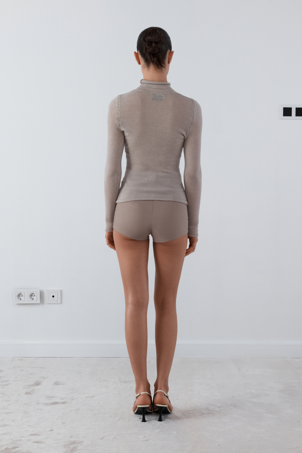 PA-2124-BEIGE · LOOK 03