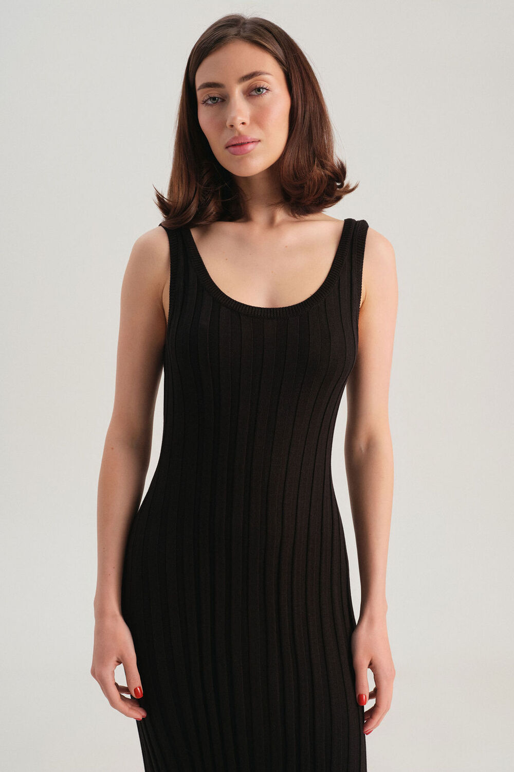PA-2126-BLACK · LOOK 02