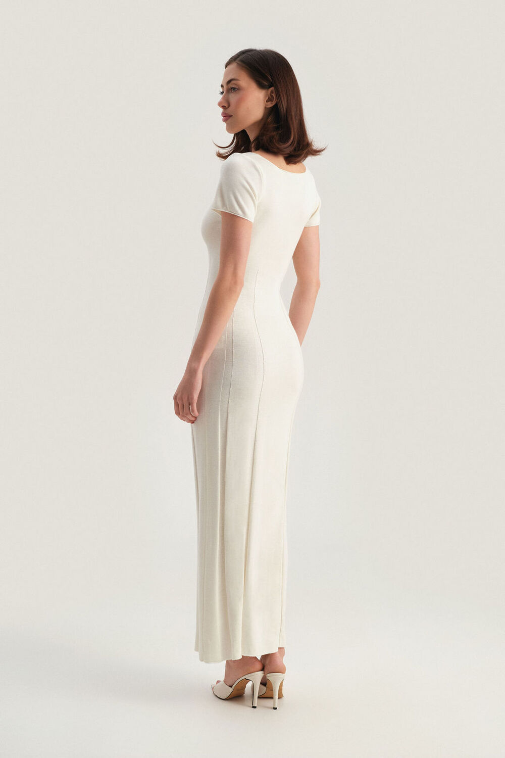 PA-2132-MILK · LOOK 03