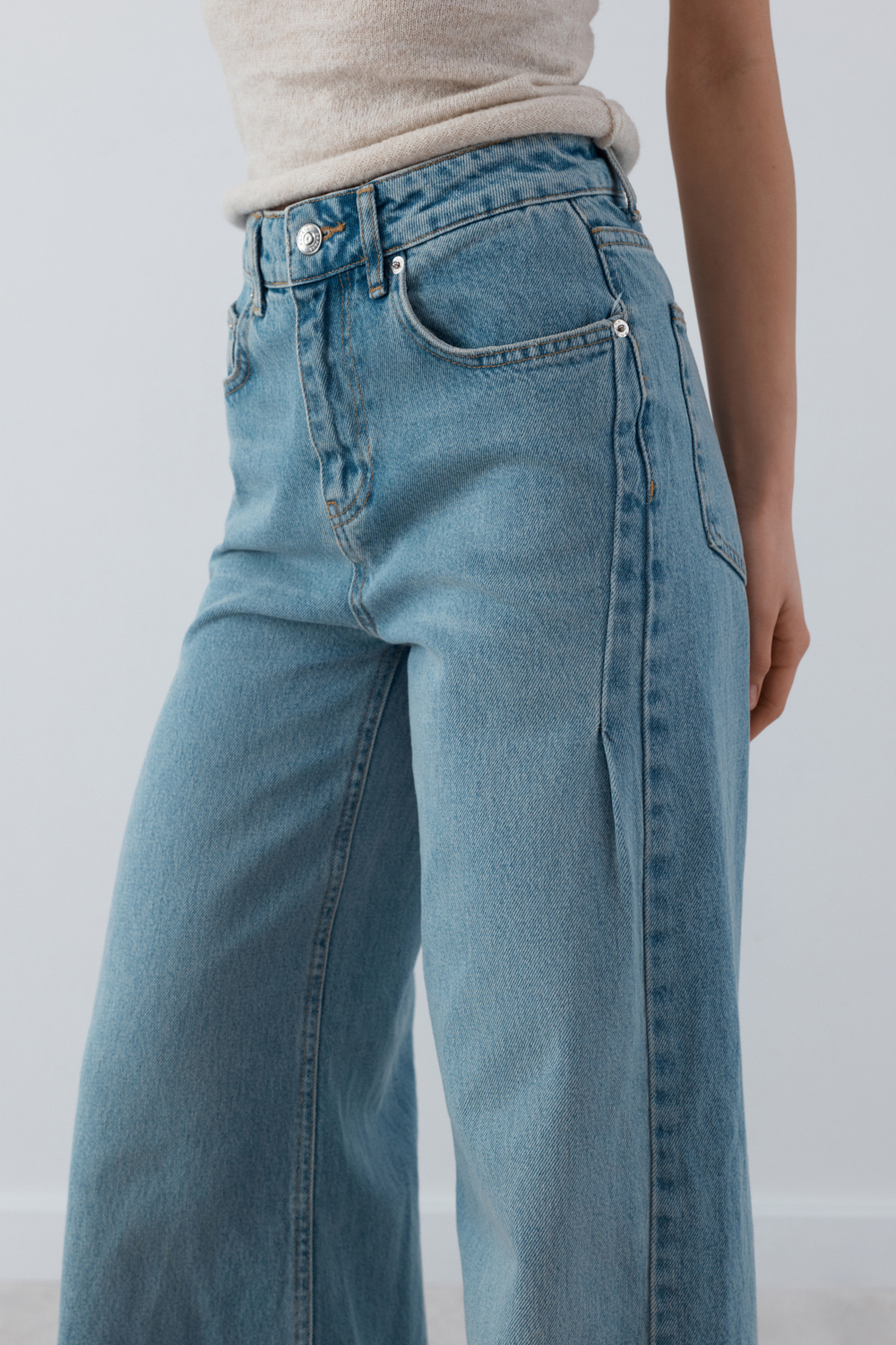 PA-2512-LIGHT-BLUE · LOOK 01