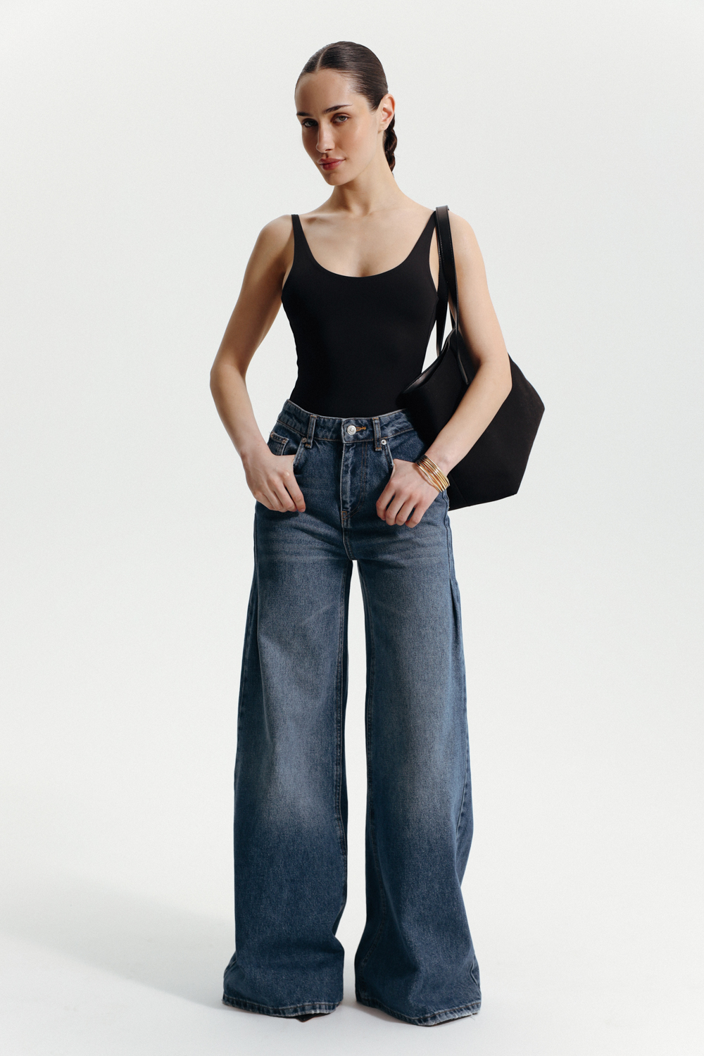 PA-734-1-BLACK · LOOK 01