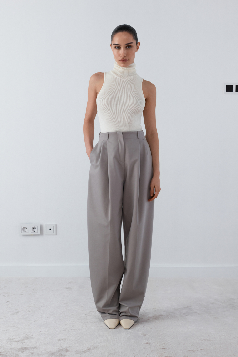PA-897-LIGHT GRAY · LOOK 01