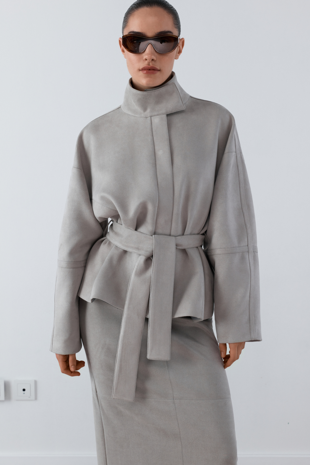 PA-899-LIGHT-GREY · LOOK 01