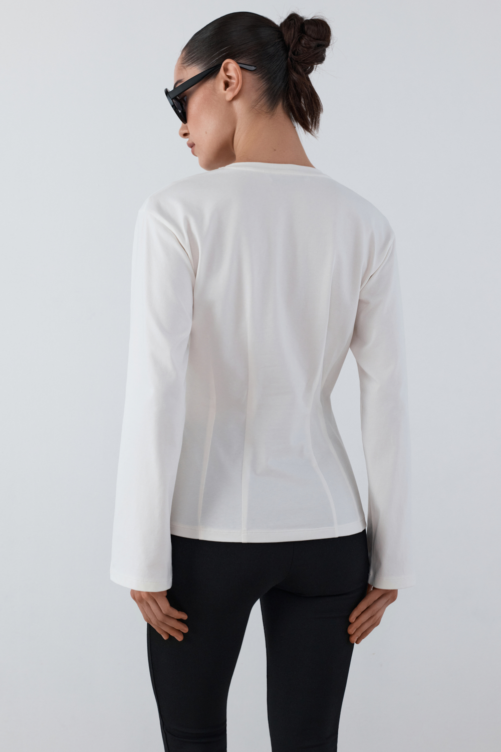 PA-901-MILK · LOOK 03
