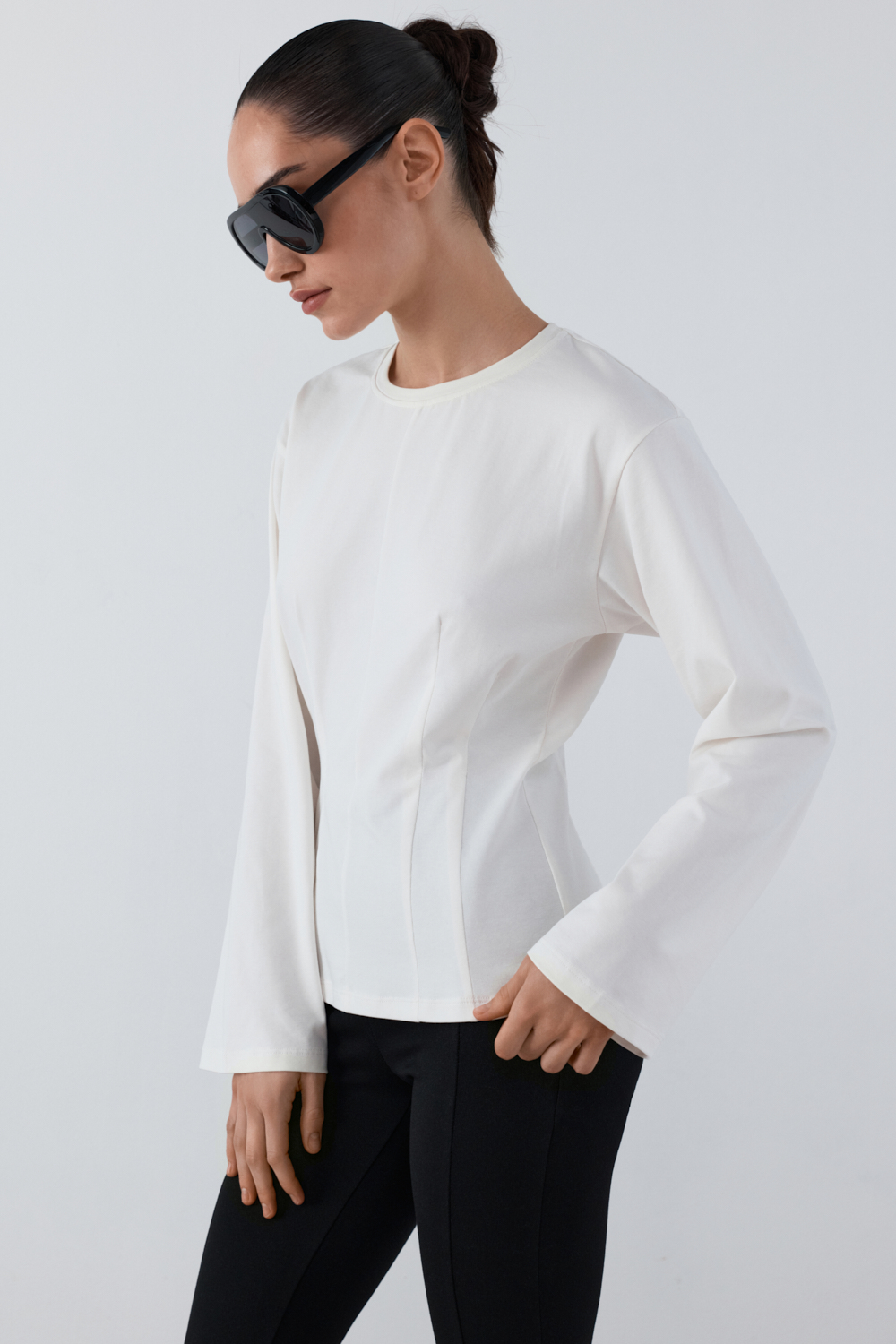PA-901-MILK · LOOK 01