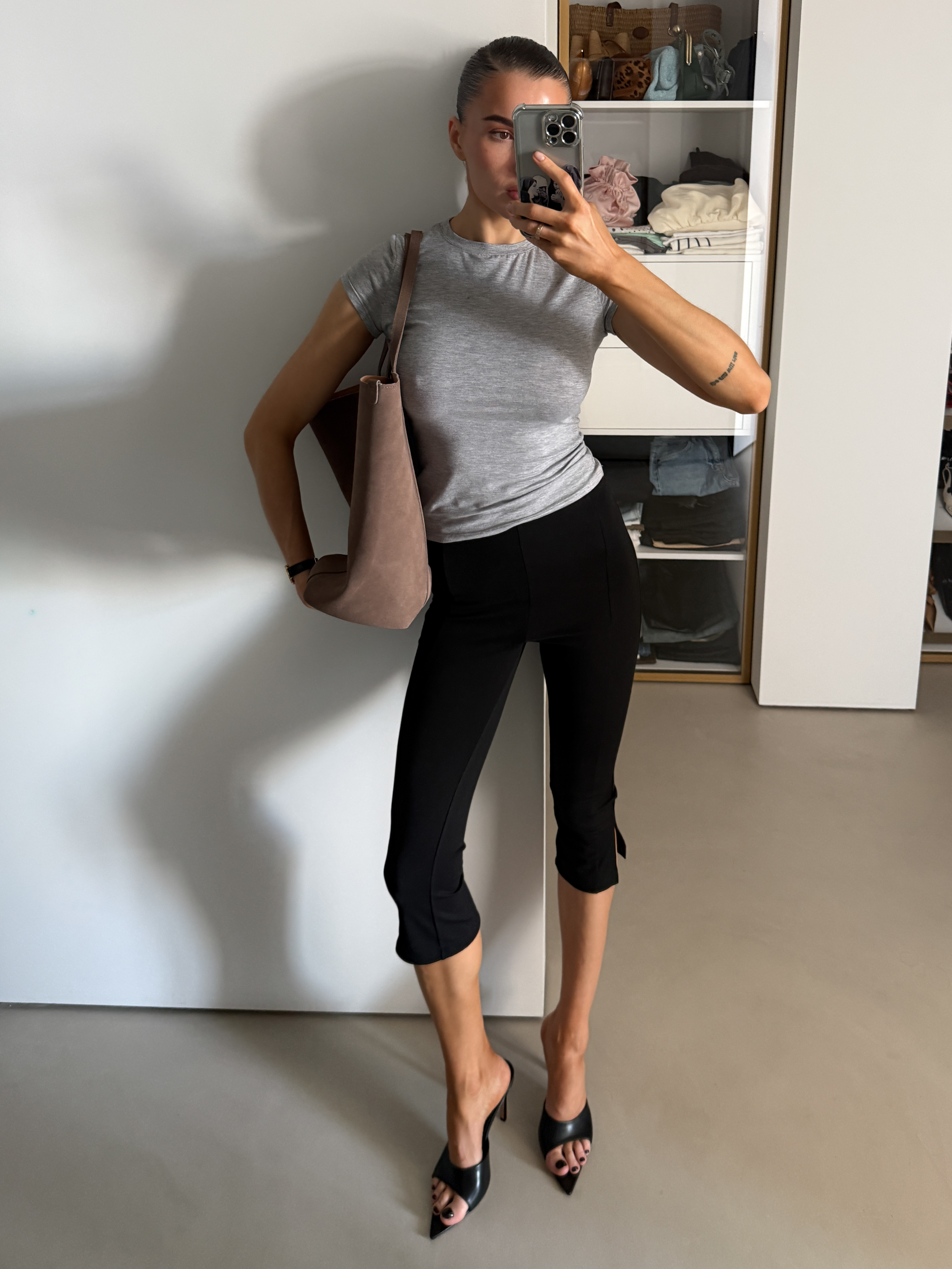 PA-919-1-LIGHT-GREY · LOOK 02
