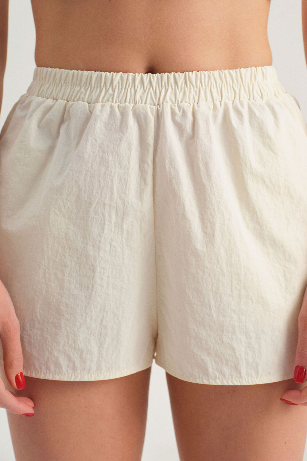 PA-931-MILK · LOOK 03