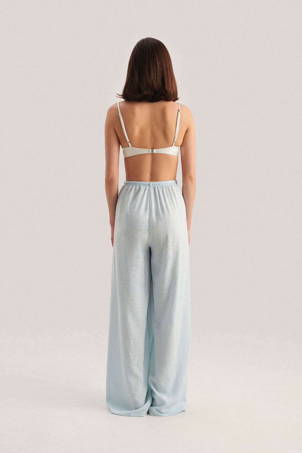 PA-940-LIGHT-BLUE · LOOK 02